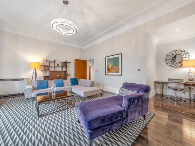 Apartment for rent in South Kensington, Greater London