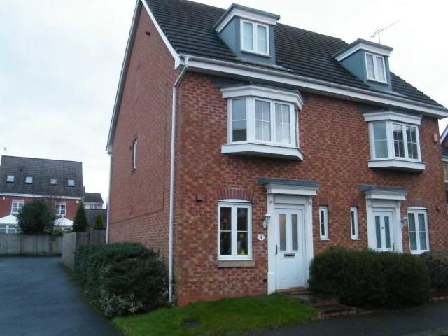 House for rent in Plant's Green, Fold Hill