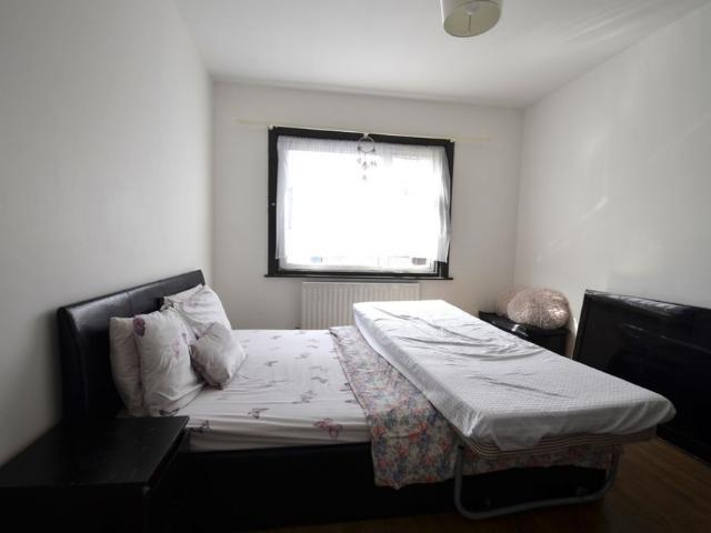 House for rent in Hayes, Gould's Green