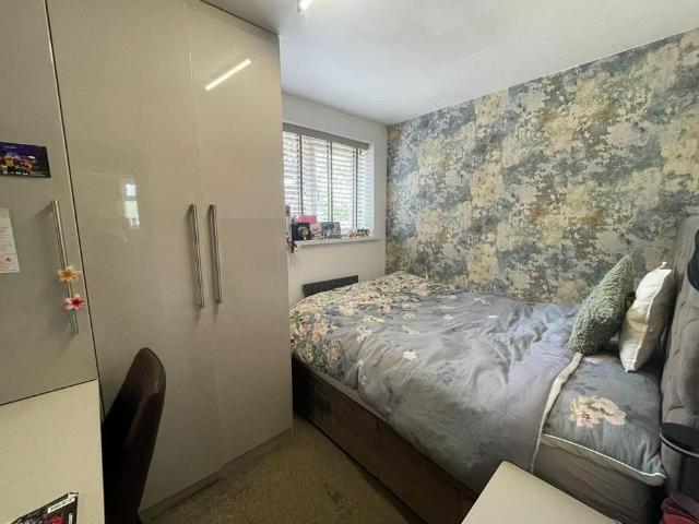 House for rent in Sydenham, Green Close