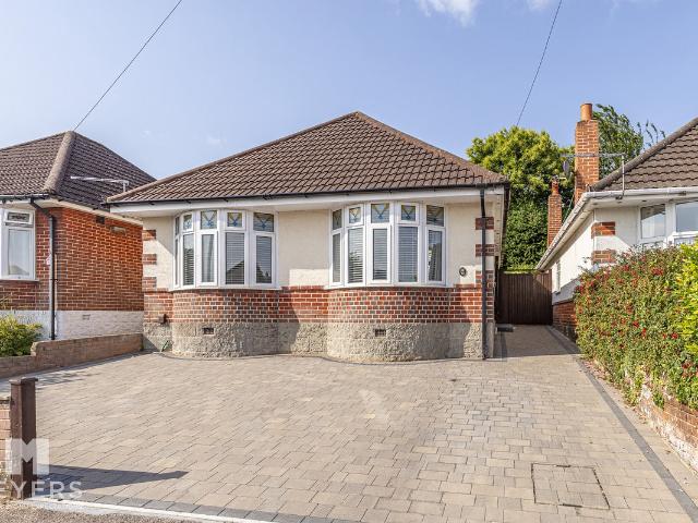 House for rent in Throop, Bournemouth