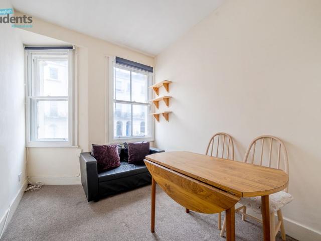 Room for rent in Round Hill, Brighton & Hove