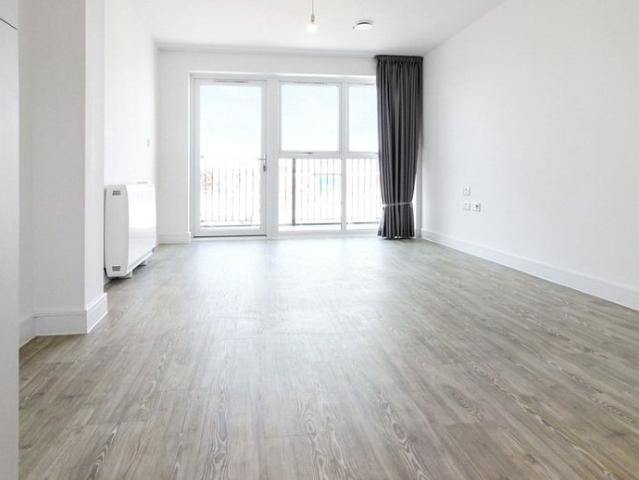 Apartment for rent in Castle Hill, Monks Orchard