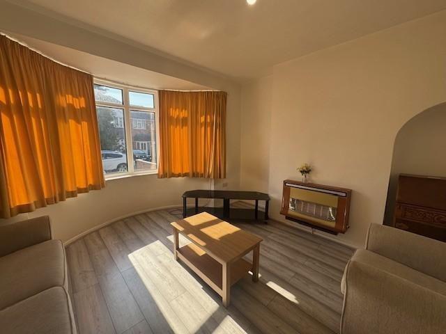 House for rent in Thurnby Lodge, Old Wharf