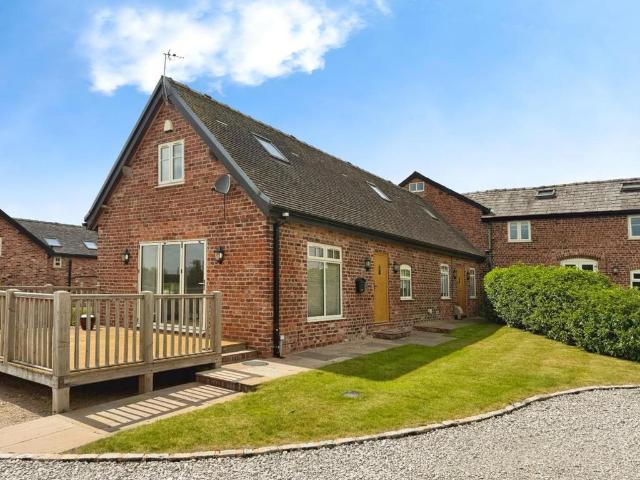 House for rent in Woodford Green, Greater Manchester