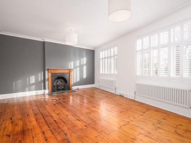 House for rent in Blackhills, Surrey