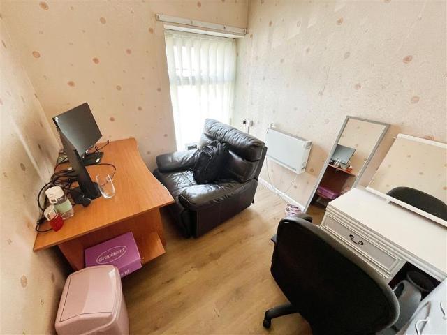 House for rent in Pontypridd, Wales