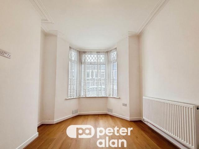 House for rent in Plasnewydd, Falcon Lodge
