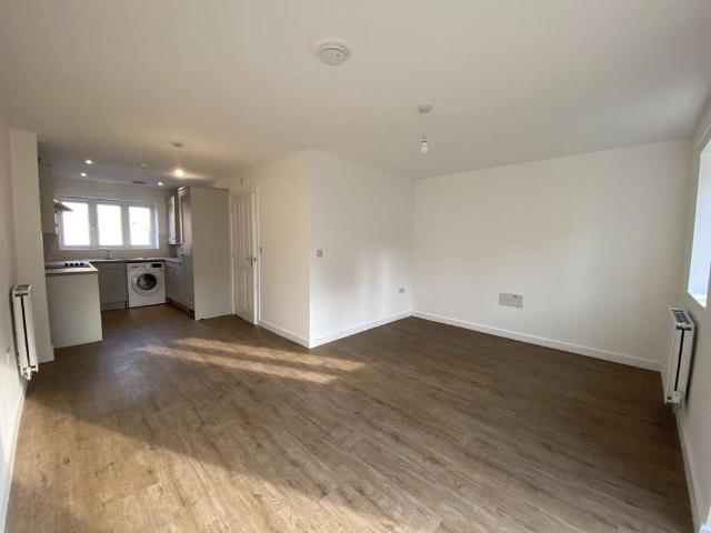 House for rent in Priors Hall Park, Weldon