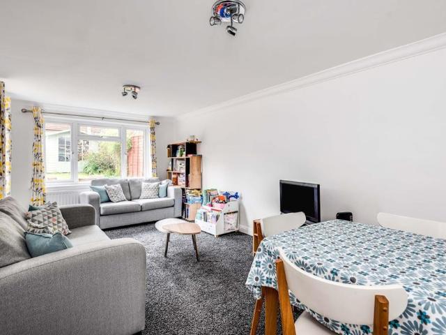 House for rent in Lychpit, Basingstoke and Deane