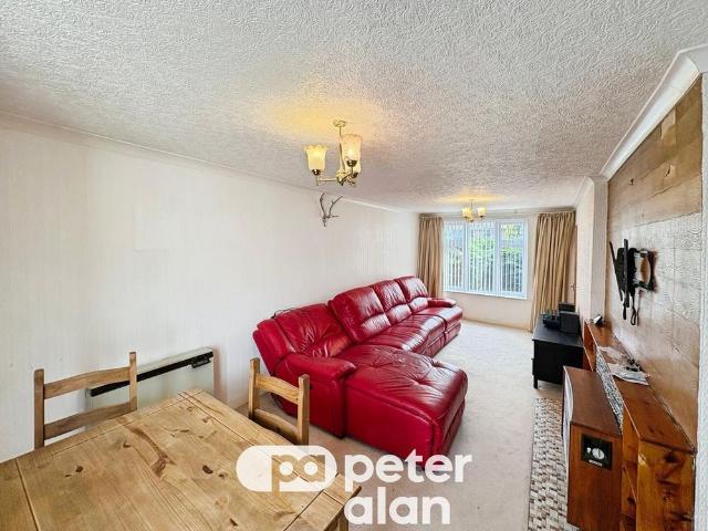 House for rent in Llanwern, Wales