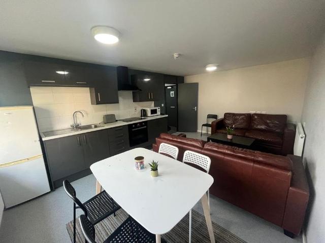 House for rent in Clifton, Haddon