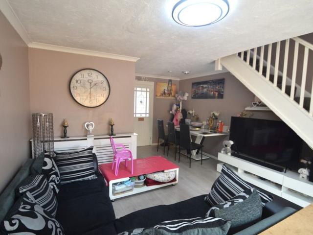 House for rent in West Bedfont, Lower Halliford