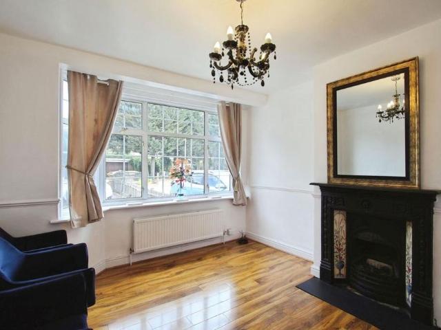 House for rent in Denham