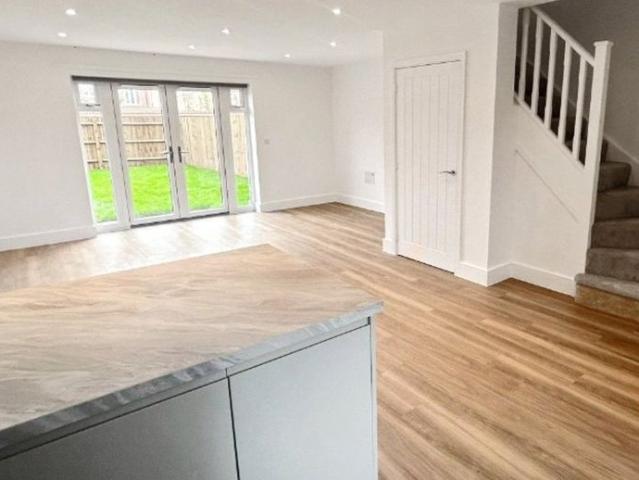 Apartment for rent in Midway, Kent