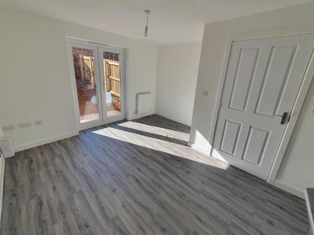 House for rent in Llanharan, Brynna