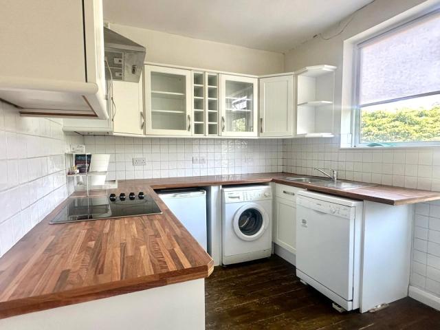 House for rent in London Borough of Merton, Merton Park