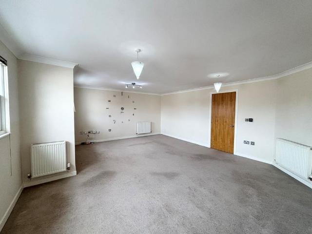Apartment for rent in Sydenham, Green Close