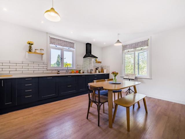 Apartment for rent in Binscombe, Fole
