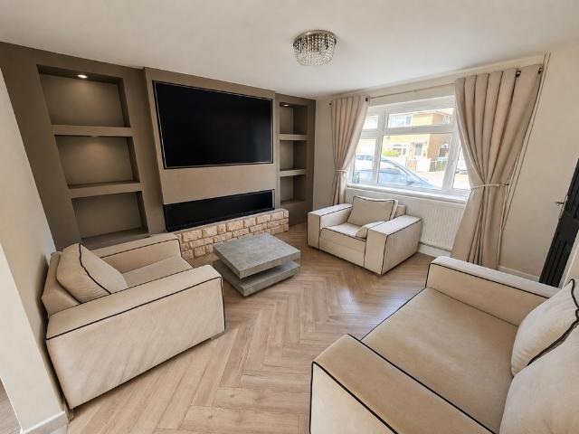 House for rent in Desborough