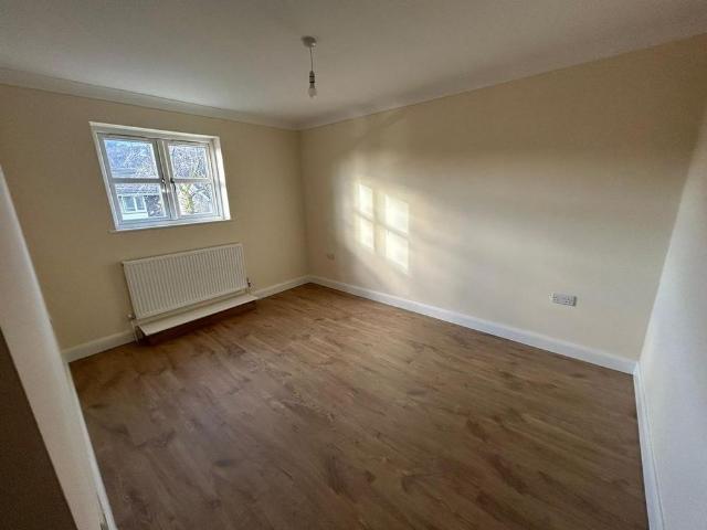 House for rent in Crynant