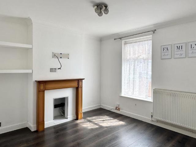 House for rent in Westbourne, Key Street