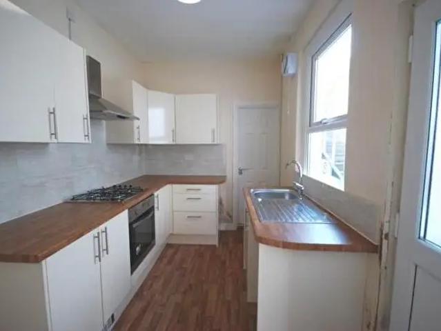 Apartment for rent in Plasmarl, Swansea