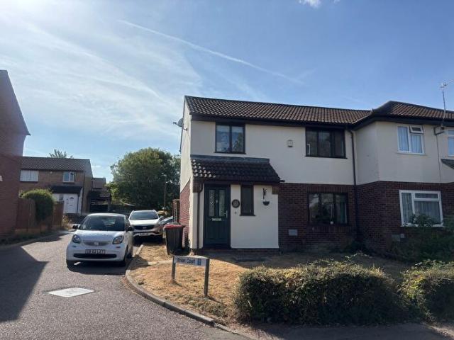 Apartment for rent in Crownhill, Shenley Church End