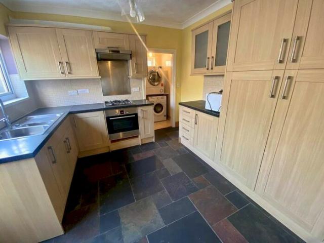 Apartment for rent in Nangreaves, Wales