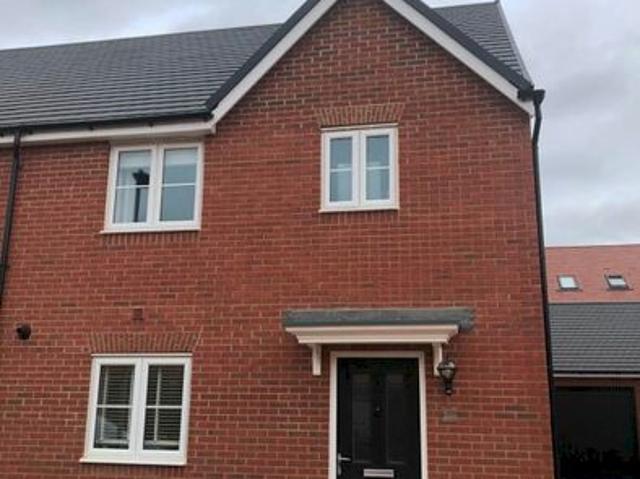 Apartment for rent in Queens Park, Bedford