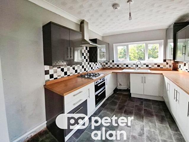 Apartment for rent in Nangreaves, Wales