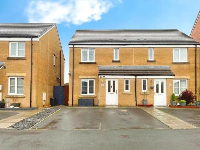 Apartment for rent in Parc Derwen, Bridgend