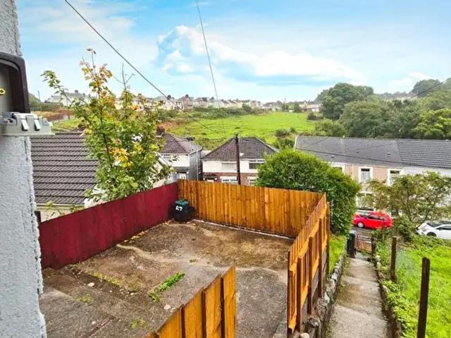 Apartment for rent in Briton Ferry