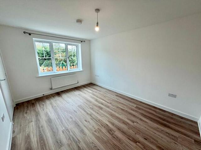 Apartment for rent in Eastwood, Attenborough