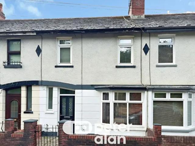 Apartment for rent in Troed-y-rhiw