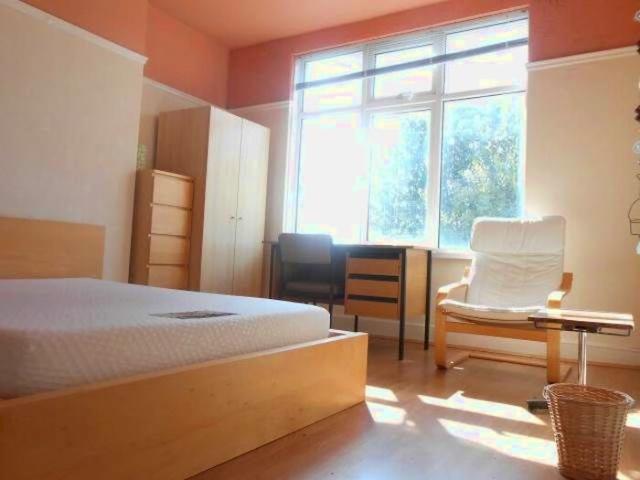 Apartment for rent in Nangreaves, Wales