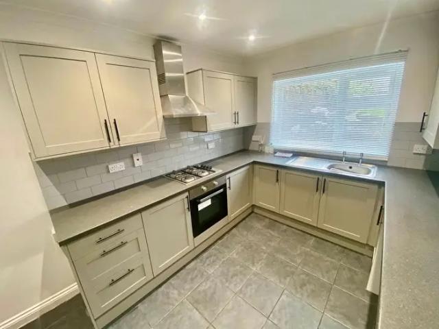 Apartment for rent in Manselton, Swansea