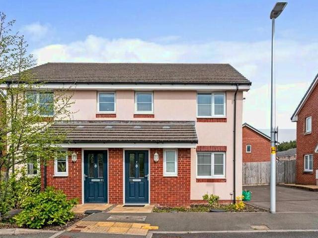 Apartment for rent in Nangreaves, Wales