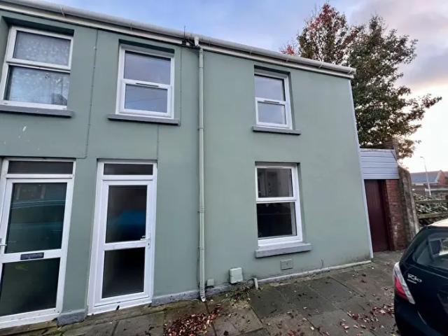 Apartment for rent in Mount Pleasant, Llanelli