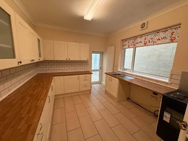 Apartment for rent in Mount Pleasant, Llanelli
