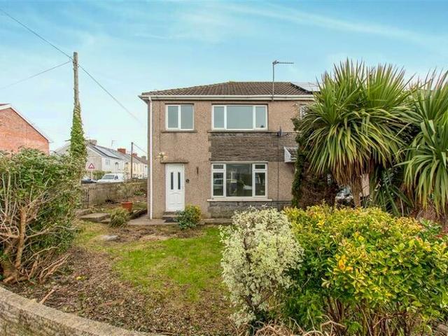 Apartment for rent in Pencoed, Wales