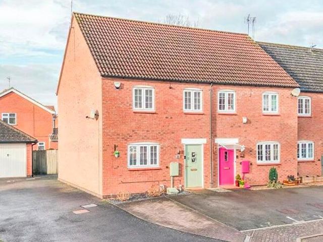 Apartment for rent in Elmfield, Leicestershire