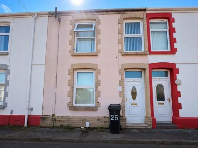 Apartment for rent in Briton Ferry