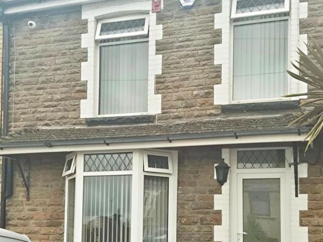 Apartment for rent in Cimla, Neath