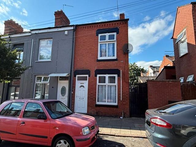 Apartment for rent in Spinney Hills, Old Wharf