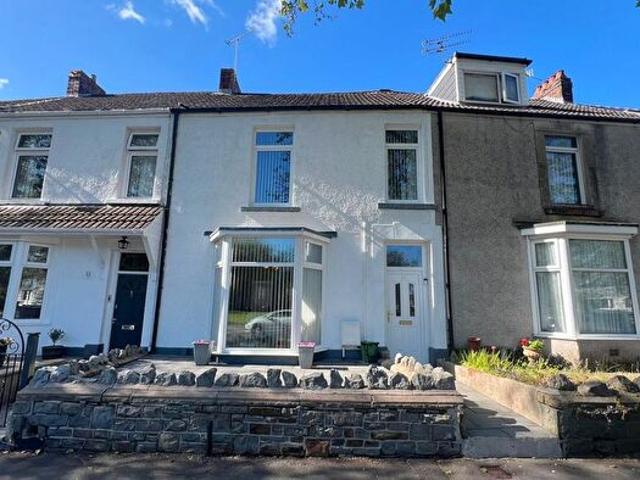 Apartment for rent in Nangreaves, Wales