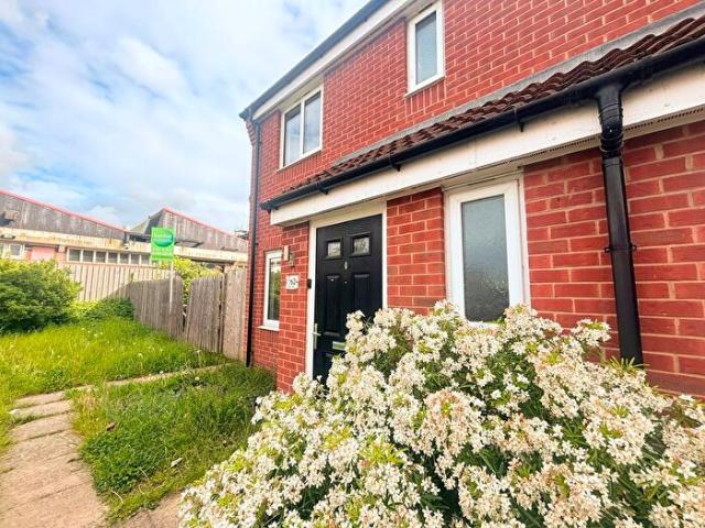 Apartment for rent in Beamhurst, Staffordshire