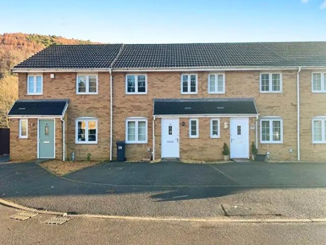 Apartment for rent in Caerhendy, Cwmafan
