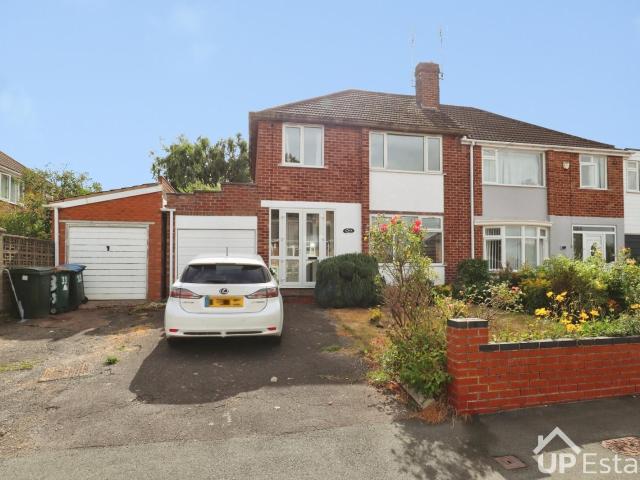 House for rent in Ernesford Grange, West Midlands