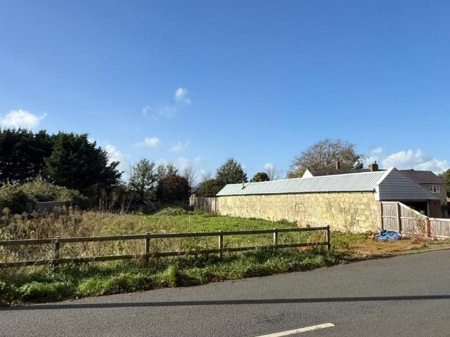 Land for sale in Winford, Newchurch